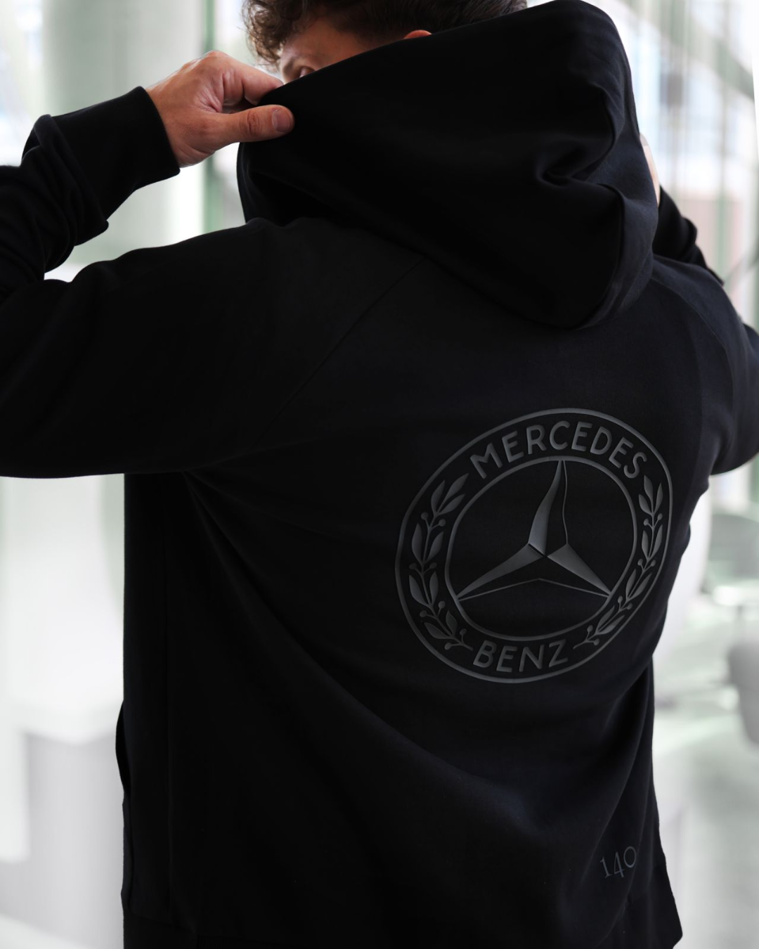 Veste sweat, 140 ans