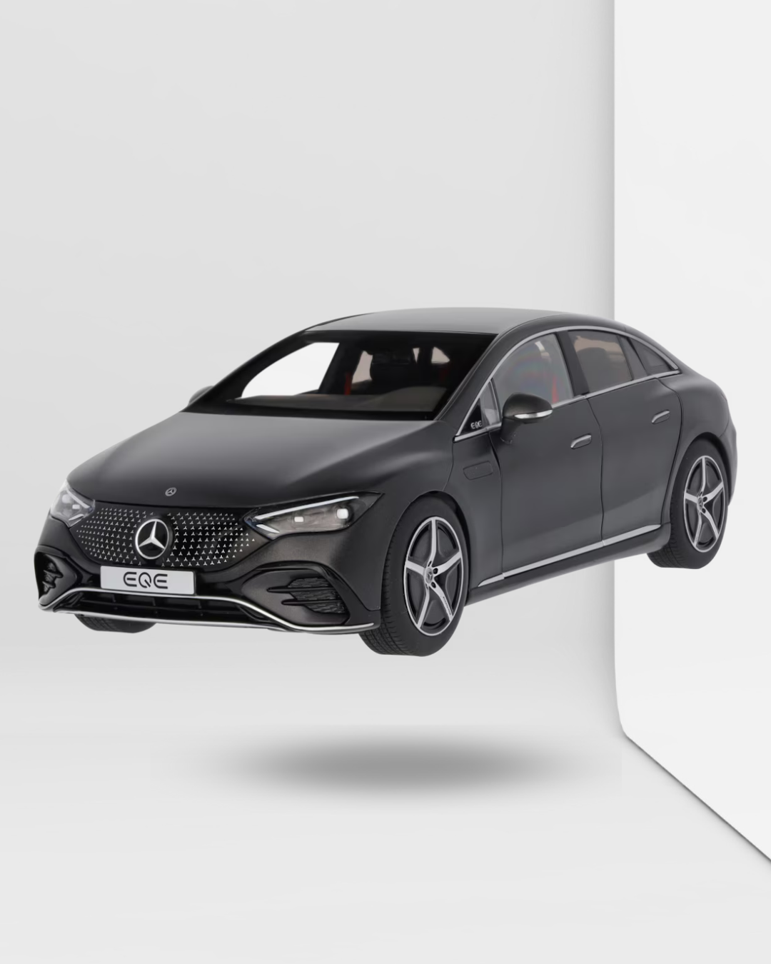 EQE, Berline, AMG Line, V295