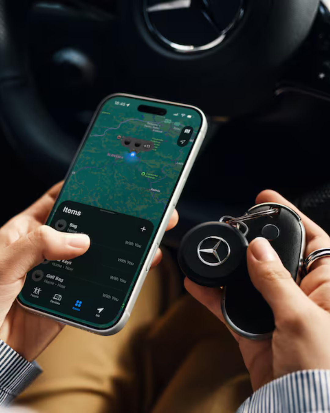Mercedes-Benz, Chipolo loop tracking tag